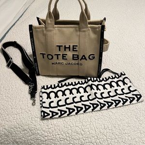 Marc Jacobs Medium Jacquard Tote Bag in Warm Sand